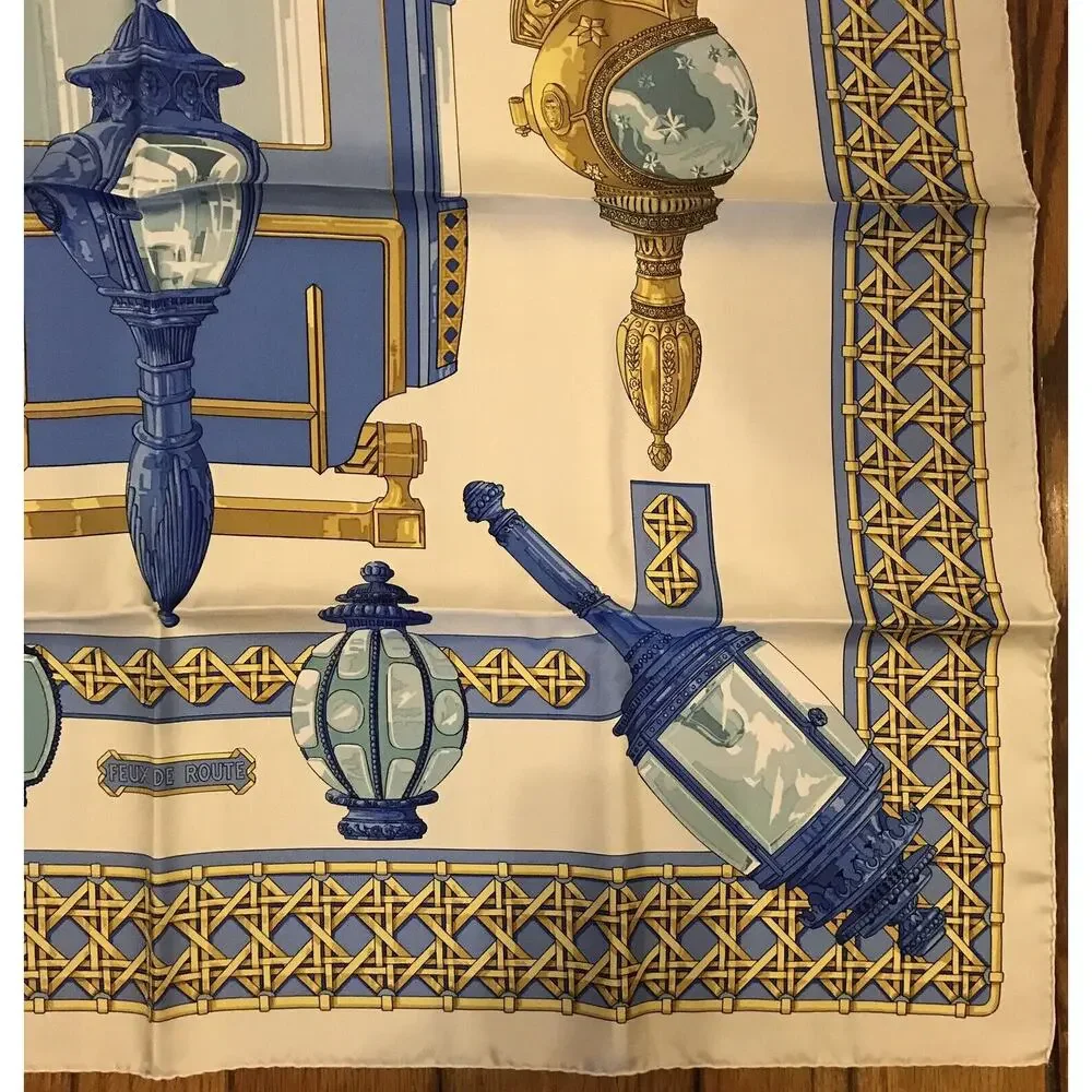 HERMES Scarf Carriage Lights Feux De Route Silk 35” by Caty Latham New with Box